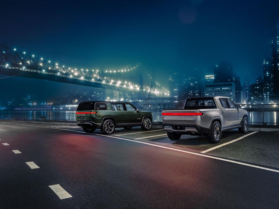  Rivian R1S 2018 года  (фото 21 из 33)